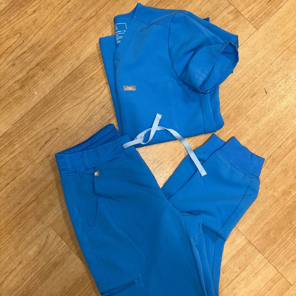 Royal blue figs XS